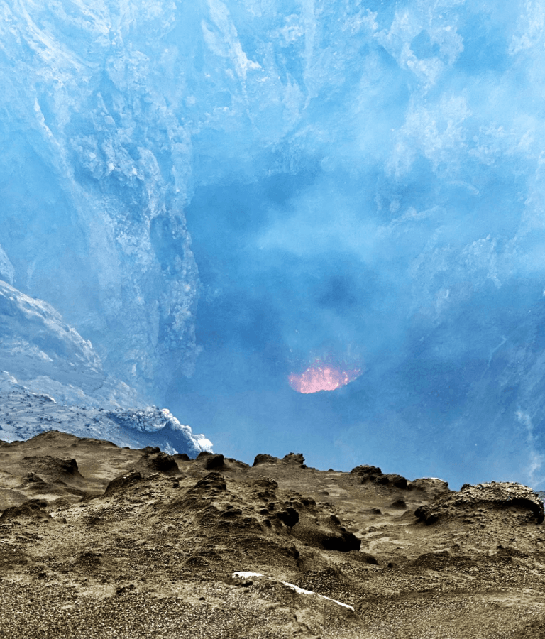 Titan FX ヤスール火山のマグマ